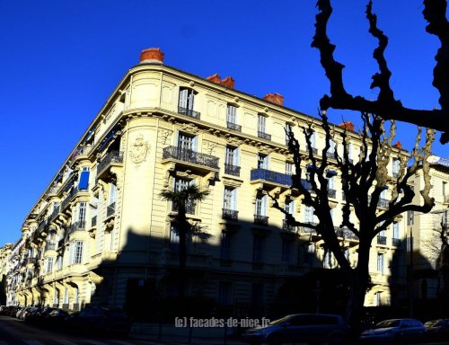 Palais du Square