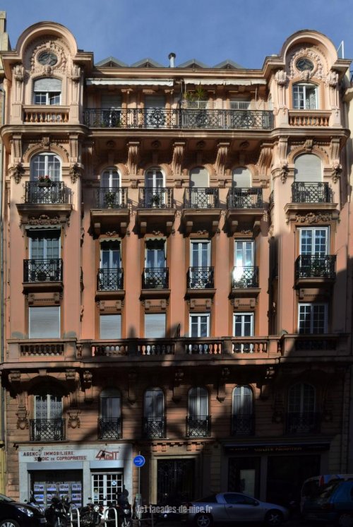 Castel Joli 